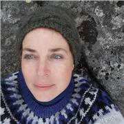 Professeur de francais langue etrangere, d'espagnol et d'anglais offre cours ou soutien scolaire. Longue experience dans des ecoles internationales et a la preparation des eleves a des examens de fin d'etudes (Baccalaureat International)